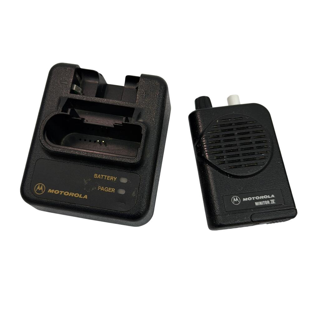 Motorola Minitor IV Pager with Charging Dock As Is For Parts Repair